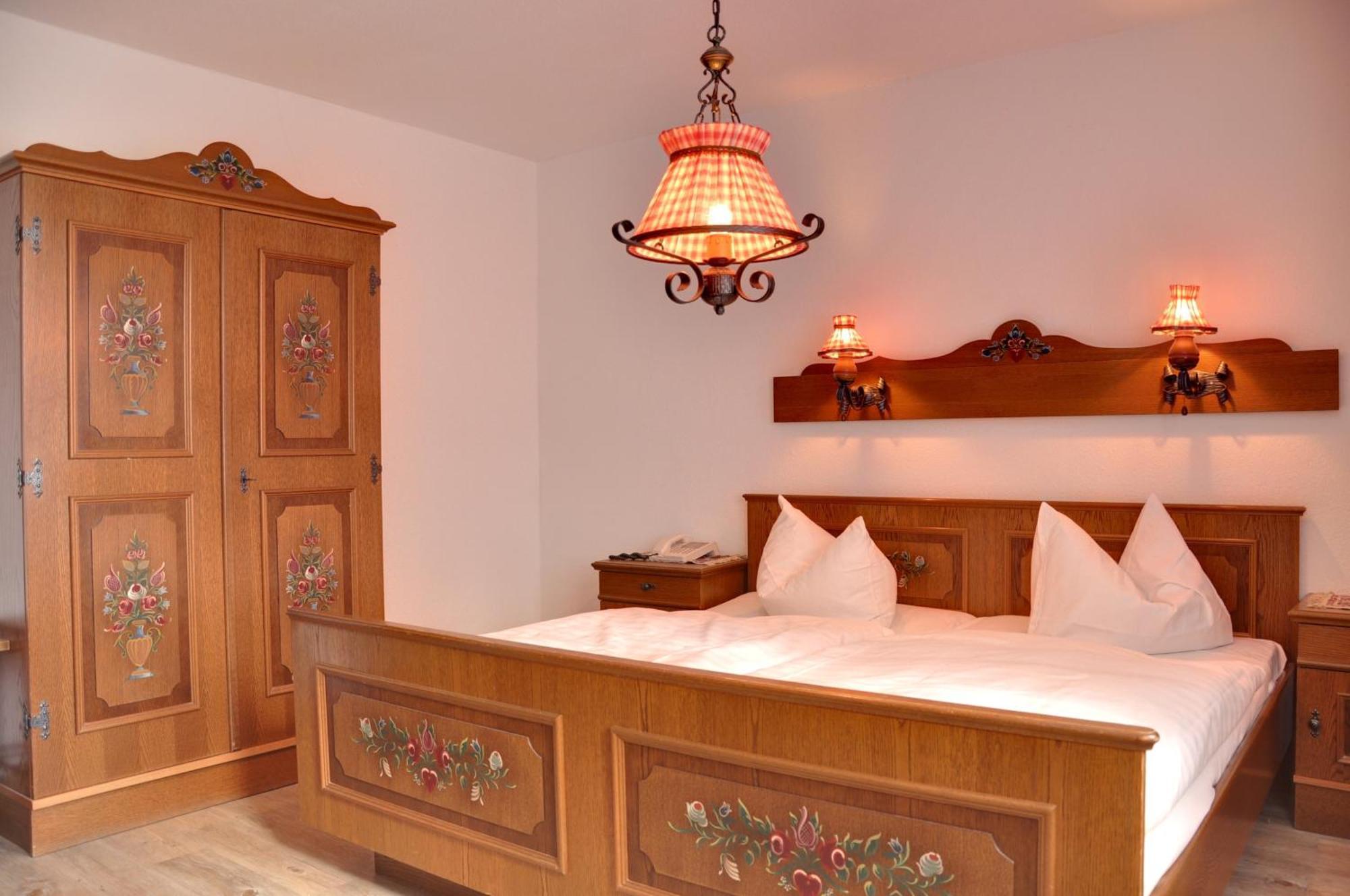 Hotel Schwalenberger Malkasten Schieder-Schwalenberg Esterno foto